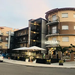 Giuliano Apartahotel